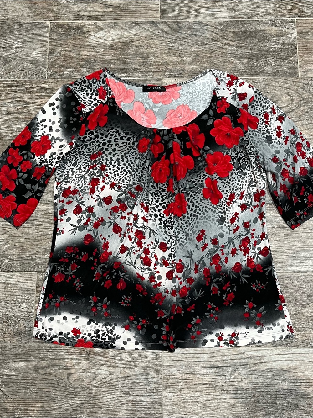Red Floral & Animal Print Scoop Neck Women's Top